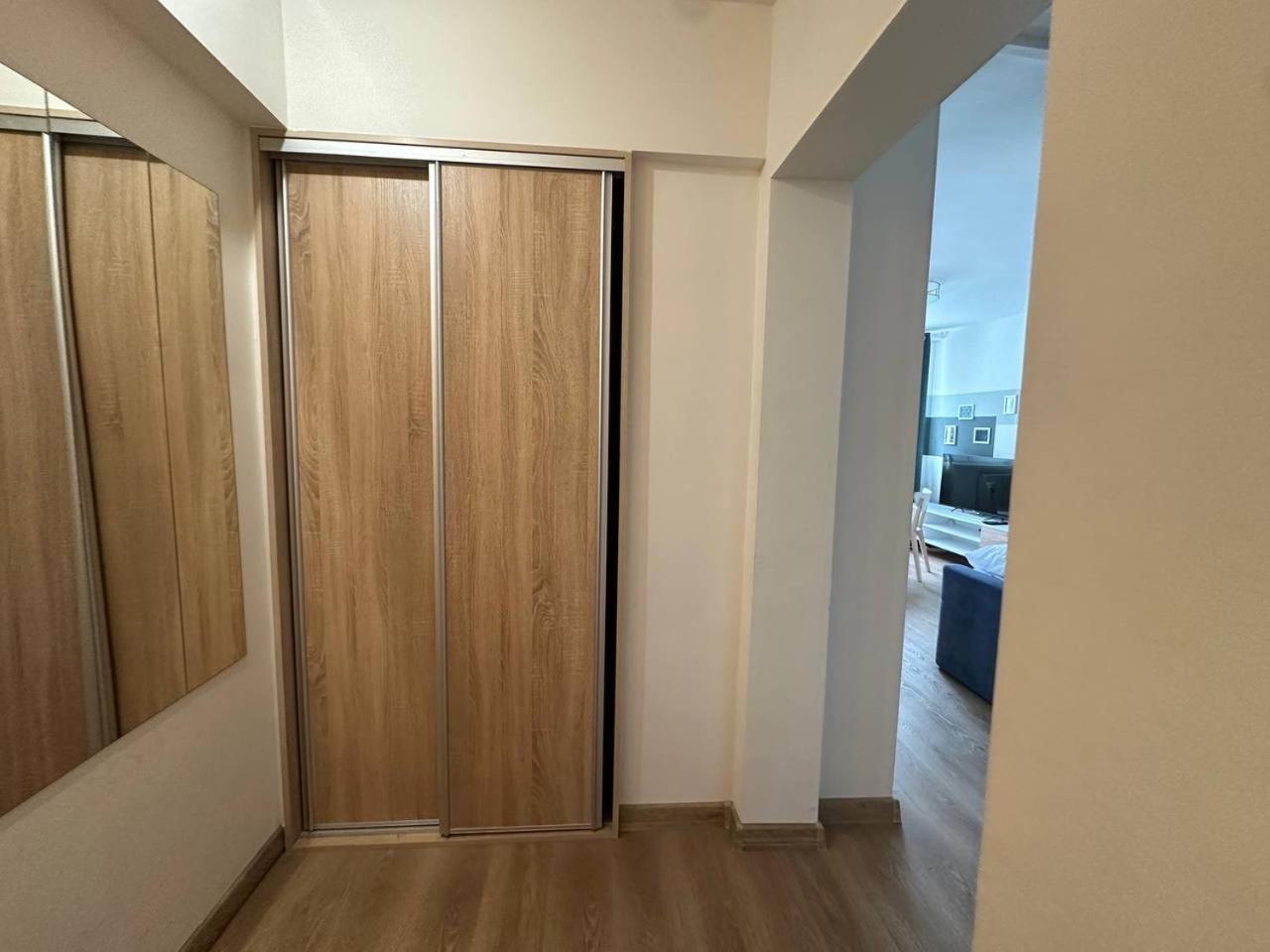 Ohmyhome-zlota View Apartment *